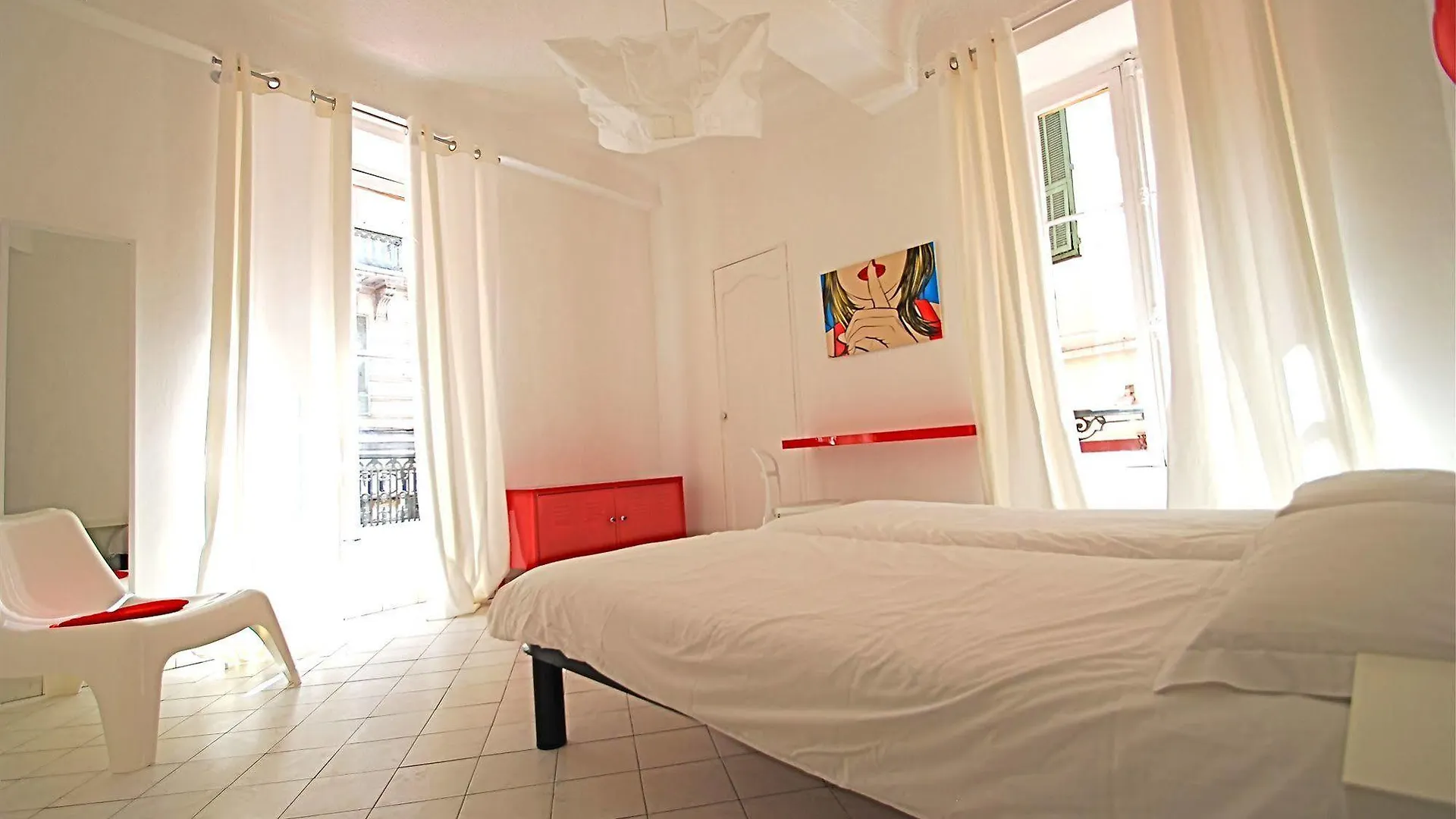 Nice Art Hotel Ostello